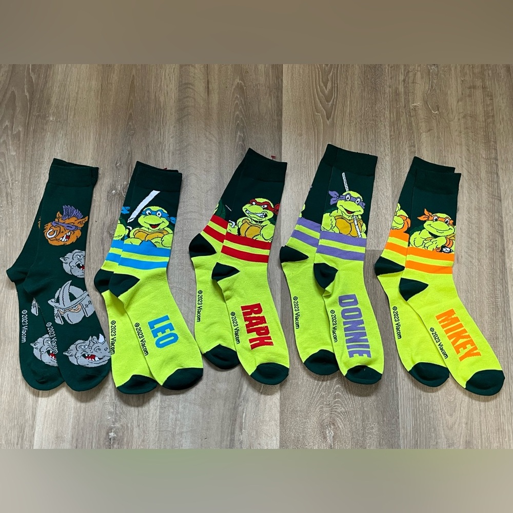 NWOT Teenage Mutant Ninja Turtles Graphic Socks